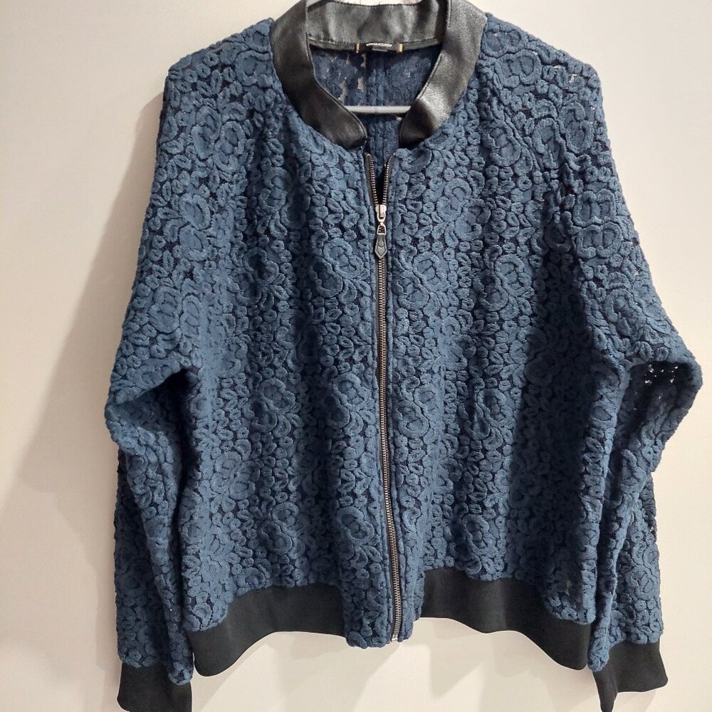 Stella & Dot  Women's 2X The Downtown Lace Bomber Jacket in navy Cotton Blend